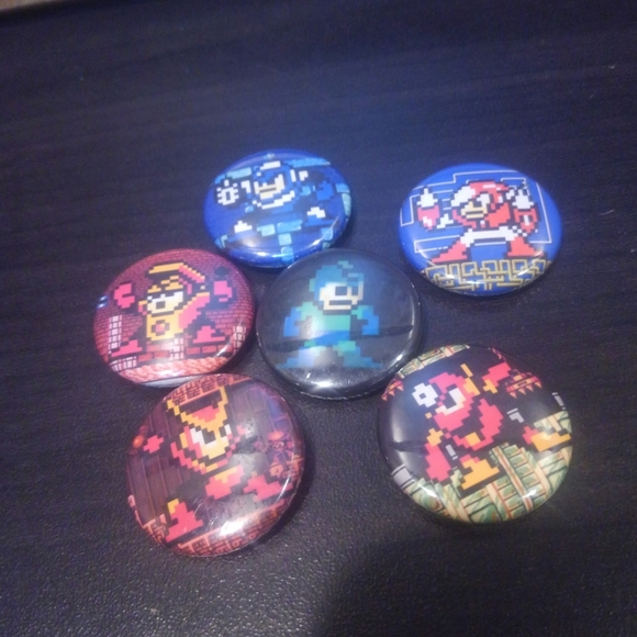 MegaMan 2 🔥 📍 Pins Nintendo NES Mega Man II  LOT of 6 📺🎮 Gaming Video Gamer - Picture 1 of 9